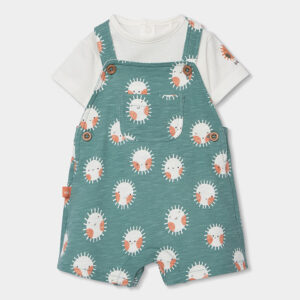 Conjunto peto con camiseta estampado
